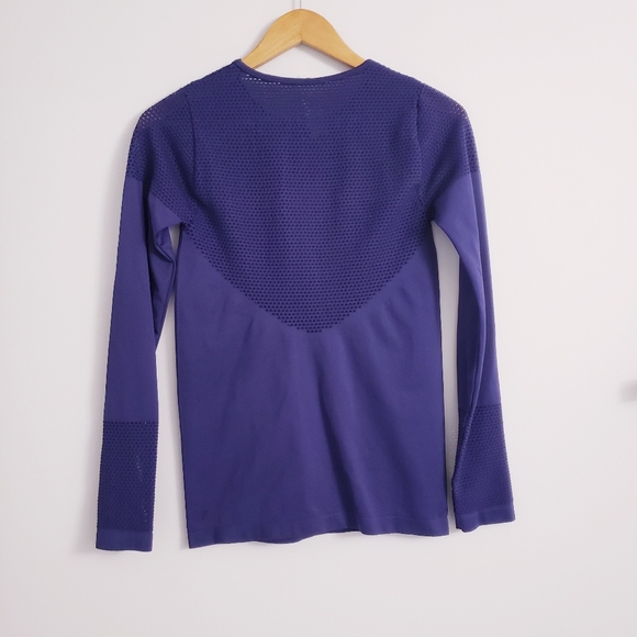 Fabletics Musetta Seamless Long Sleeve Top - Picture 3 of 3